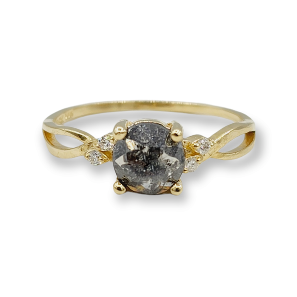 14K Gold Ring Set With 6X6 mm Round Diamond