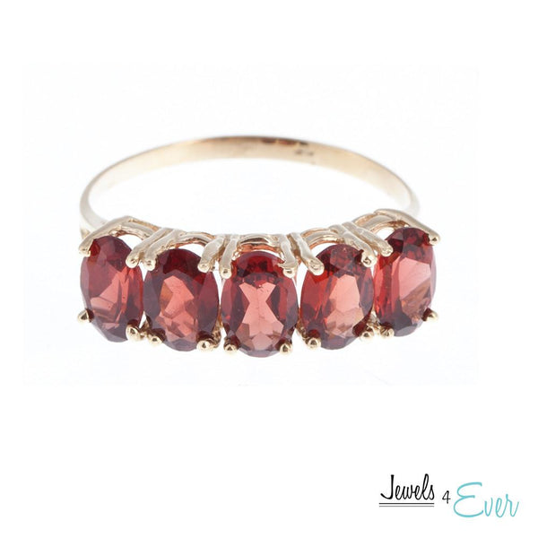 10KT Gold Ring set with 6x4 mm Genuine Garnet