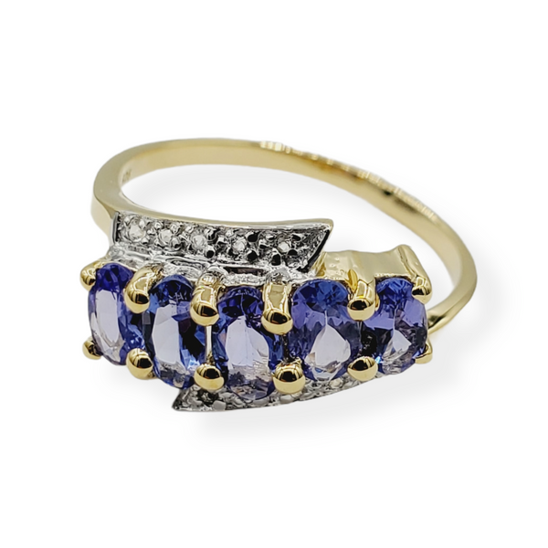 Sterling Silver Ring Set With Natural Tanzanite