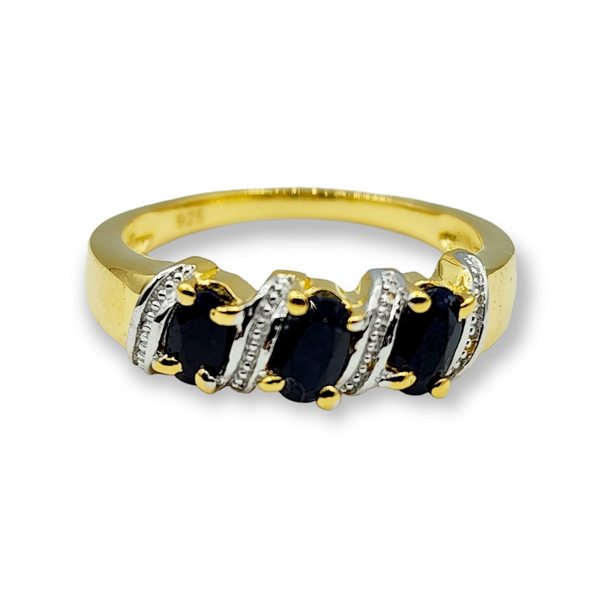 Sterling Silver Ring Set with Natural Blue Sapphire