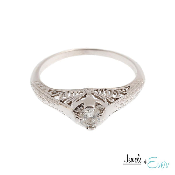 14KT Gold Ring set with Diamond