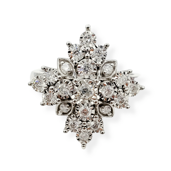 10kt white gold ring set with round brilliant cut diamonds 0.50cts