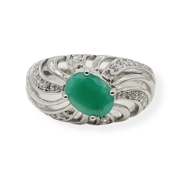 Sterling Silver Ring Set With Natural Emerald