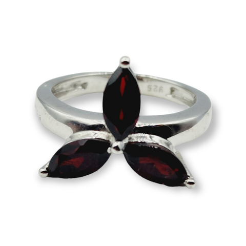 Sterling Silver Ring Set with Natural Pyrope Garnet