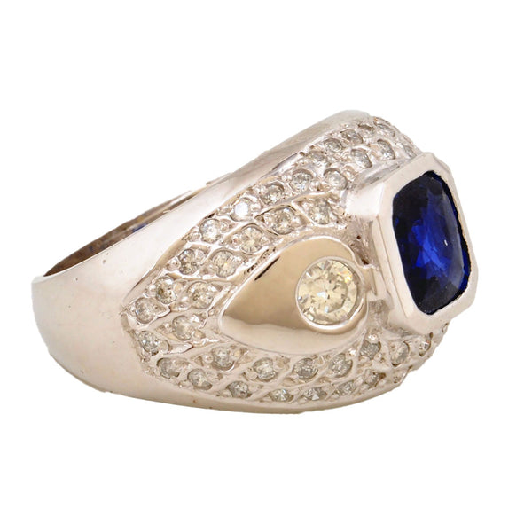 18KT White Gold Ladies Ring with Rectangular Cut Blue Sapphire & Round Cut Diamonds